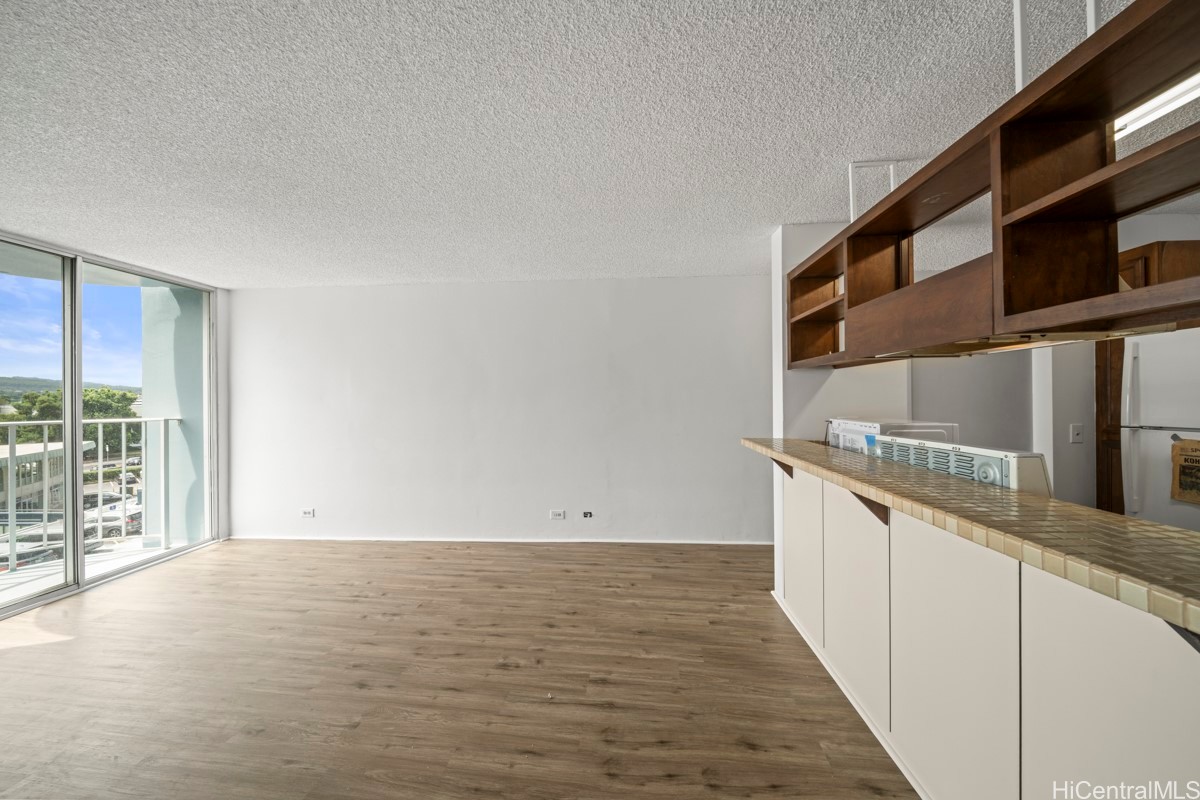 101 AUPUNI Street 521