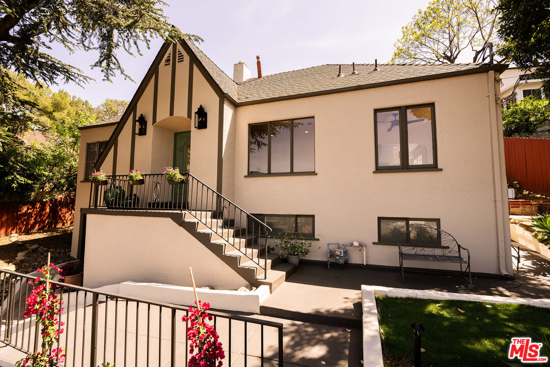 2559 Corralitas Dr