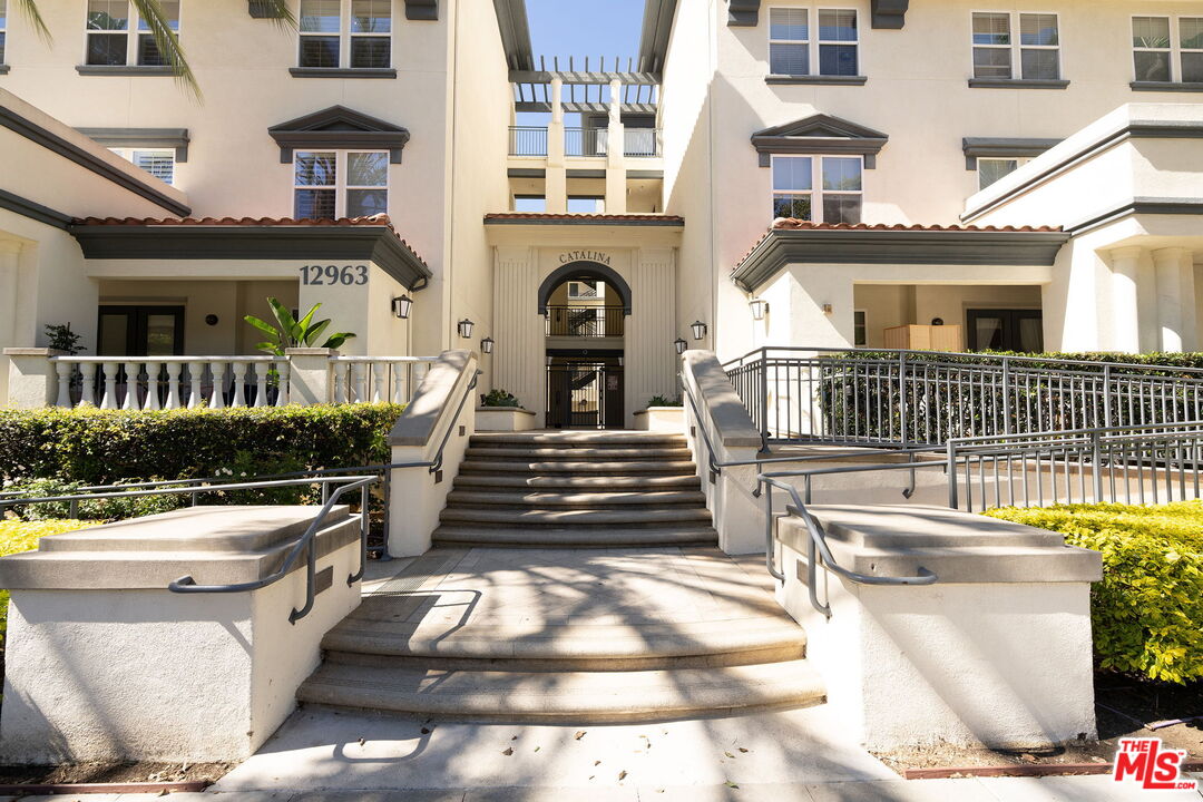 12963 Runway Rd Unit: 218