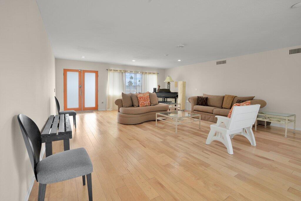 48320 Beverly Drive