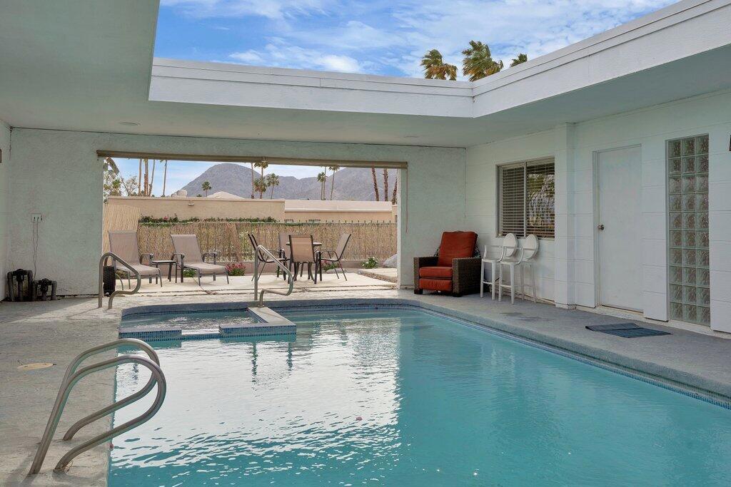48320 Beverly Drive