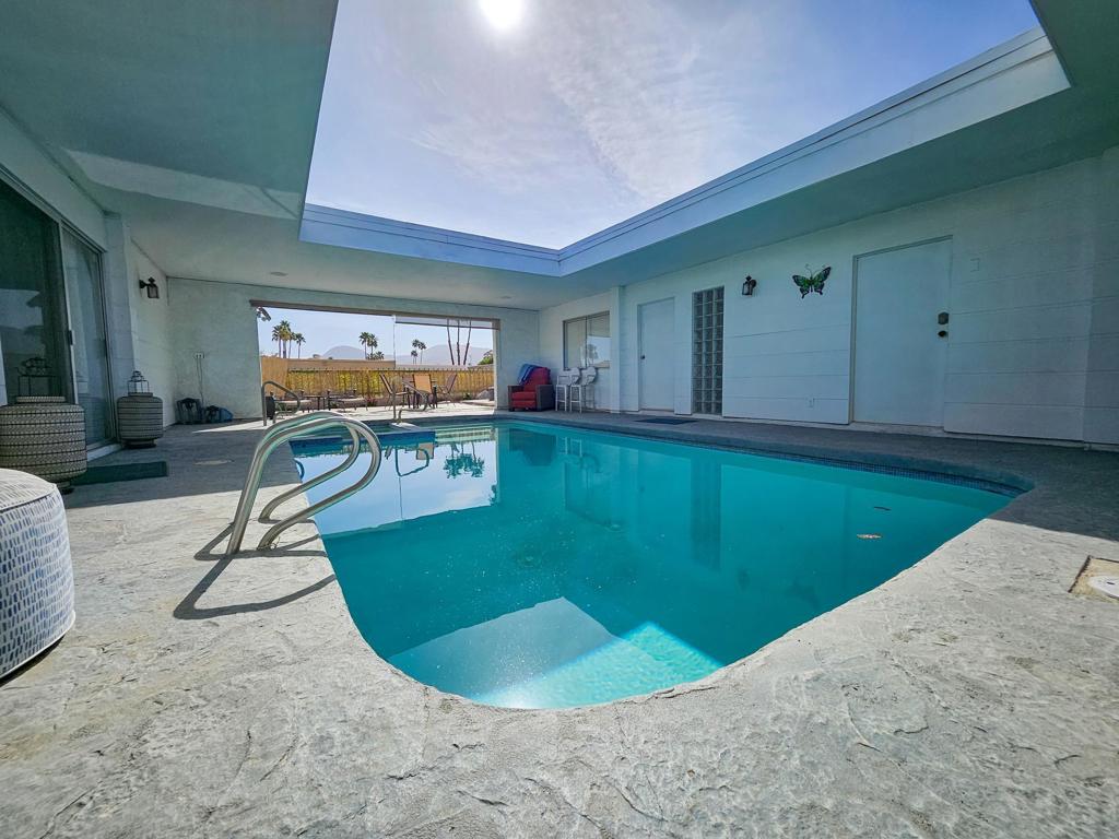 48320 Beverly Drive
