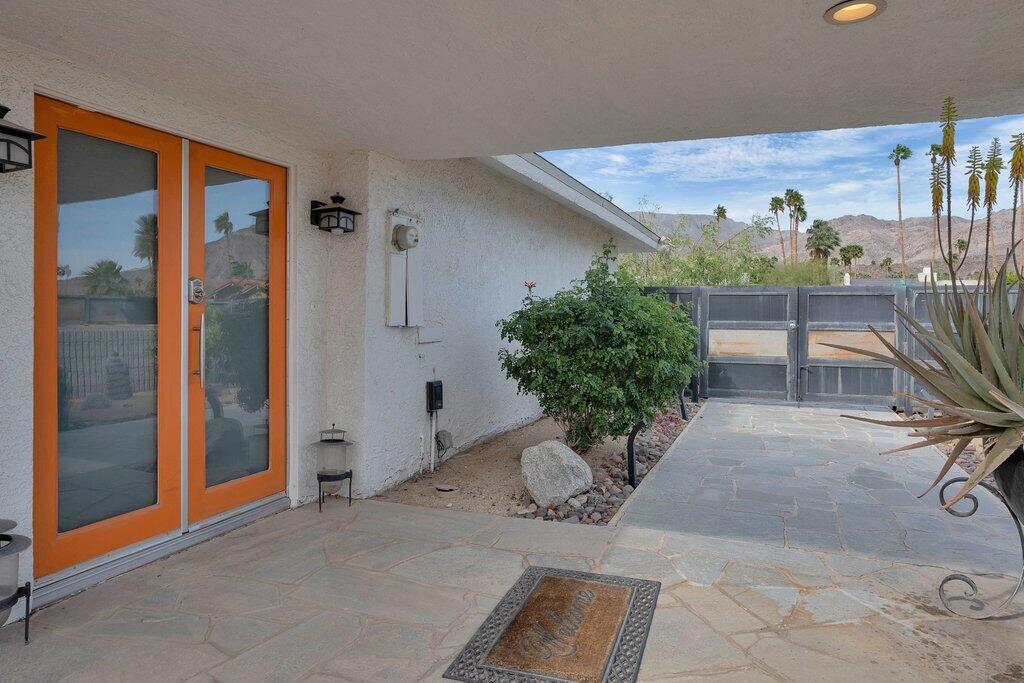 48320 Beverly Drive