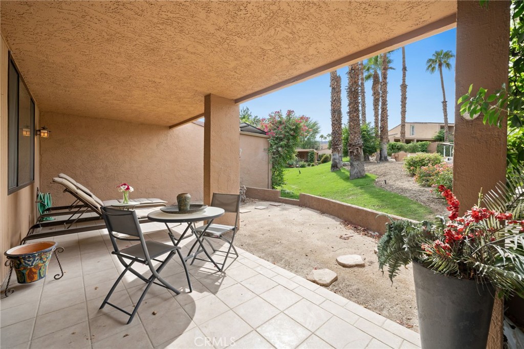 48915 Mariposa Drive