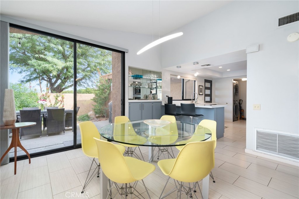 48915 Mariposa Drive