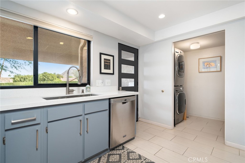 48915 Mariposa Drive