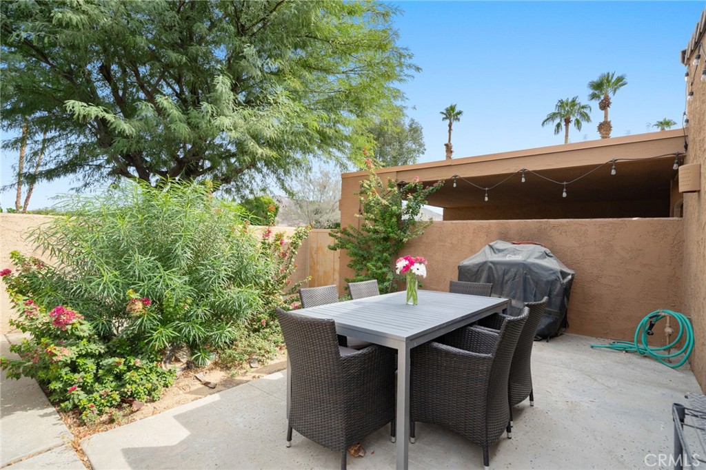 48915 Mariposa Drive