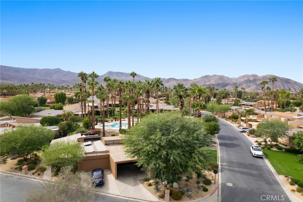 48915 Mariposa Drive