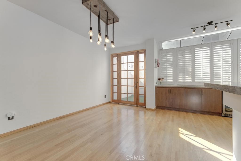 501 Herondo Street Unit: 49