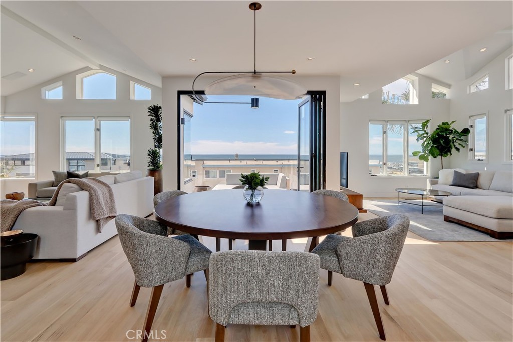 1712 Manhattan Avenue