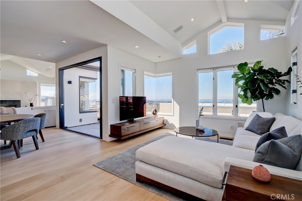 1712 Manhattan Avenue