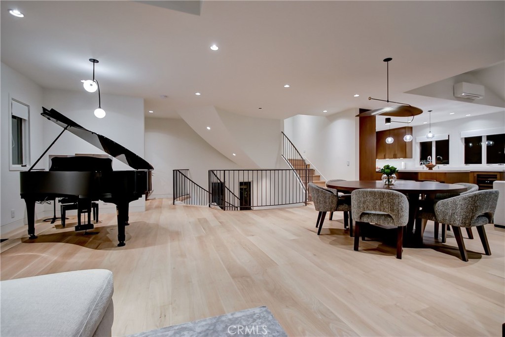 1712 Manhattan Avenue