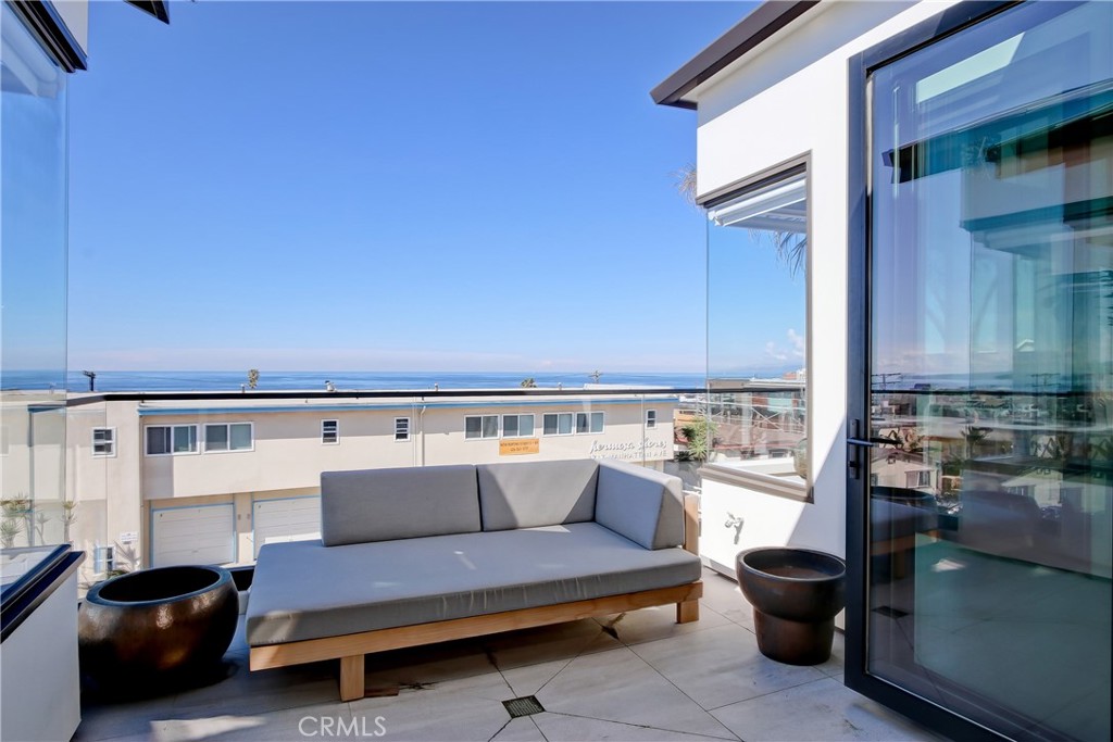 1712 Manhattan Avenue