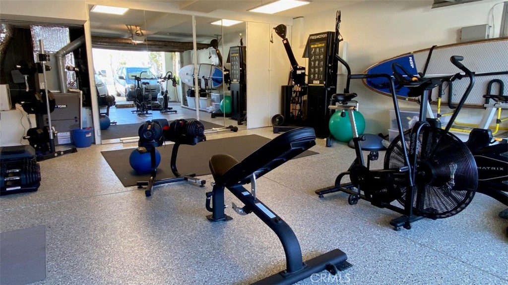 1712 Manhattan Avenue