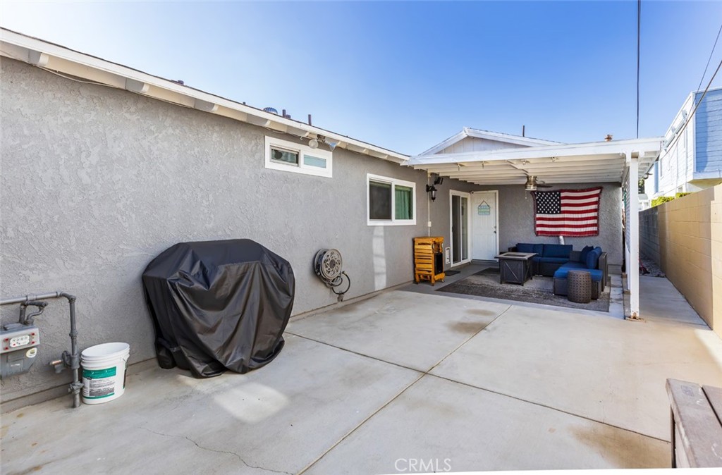 15217 Eastwood Avenue