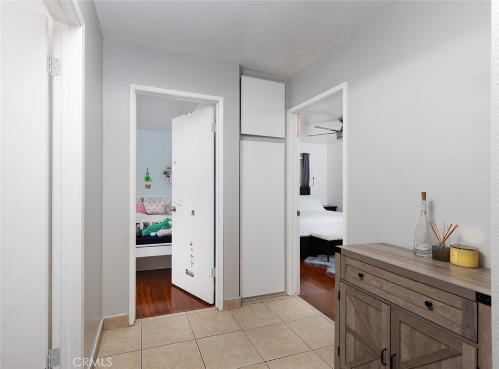 15217 Eastwood Avenue