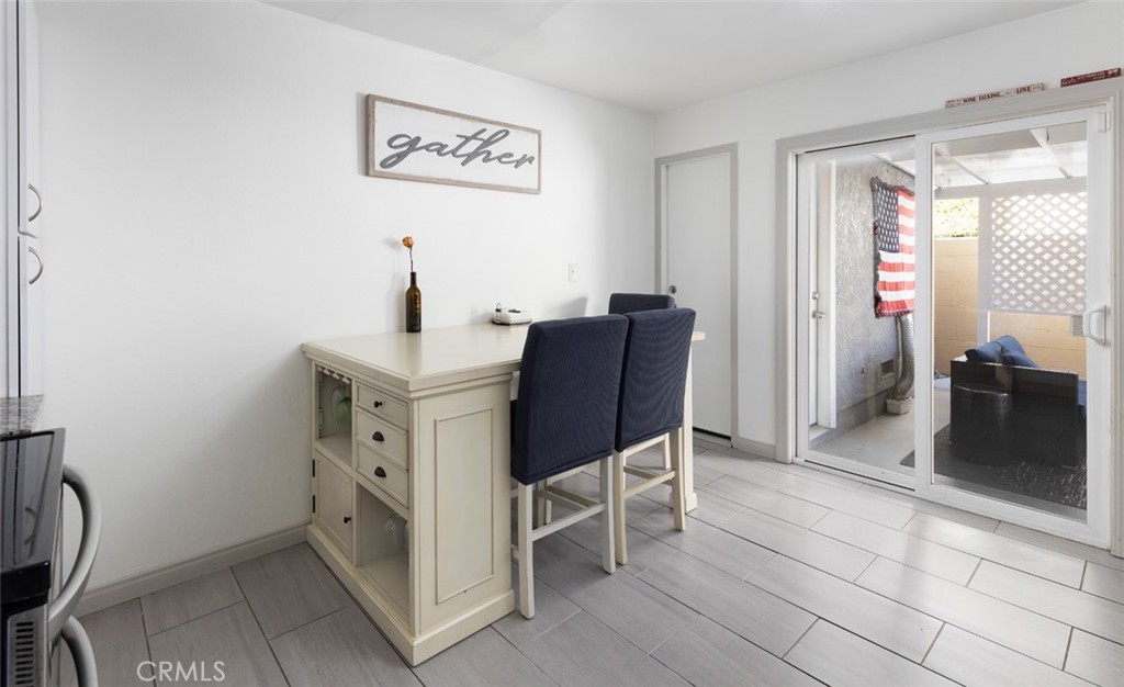 15217 Eastwood Avenue