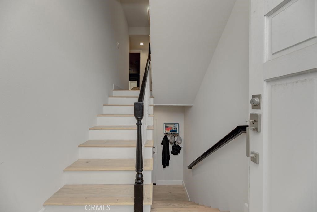 840 Loma Drive Unit: 4