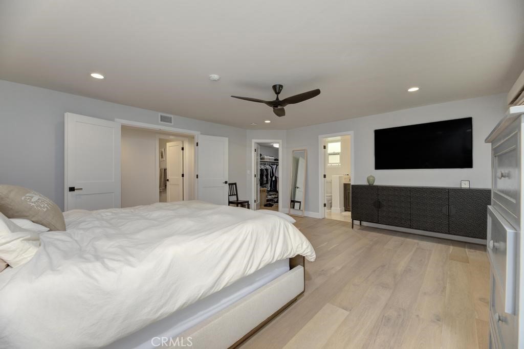 840 Loma Drive Unit: 4