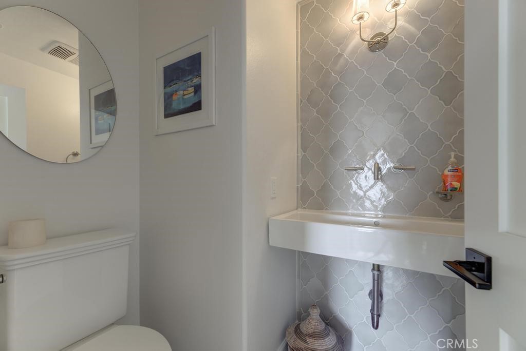 840 Loma Drive Unit: 4