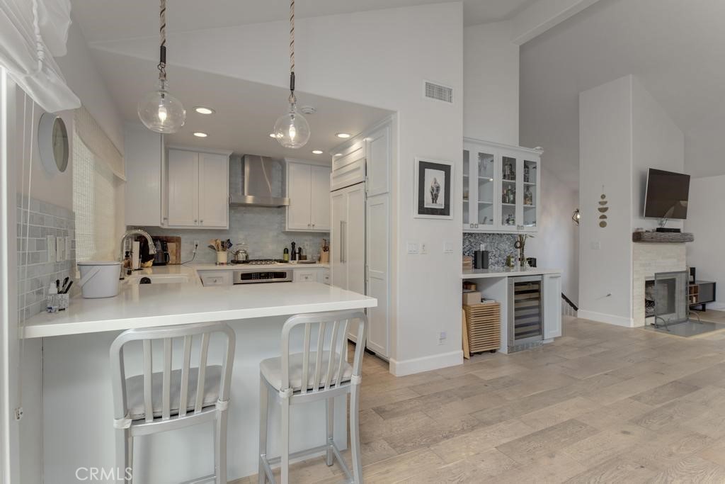 840 Loma Drive Unit: 4