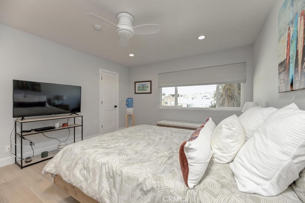 840 Loma Drive Unit: 4