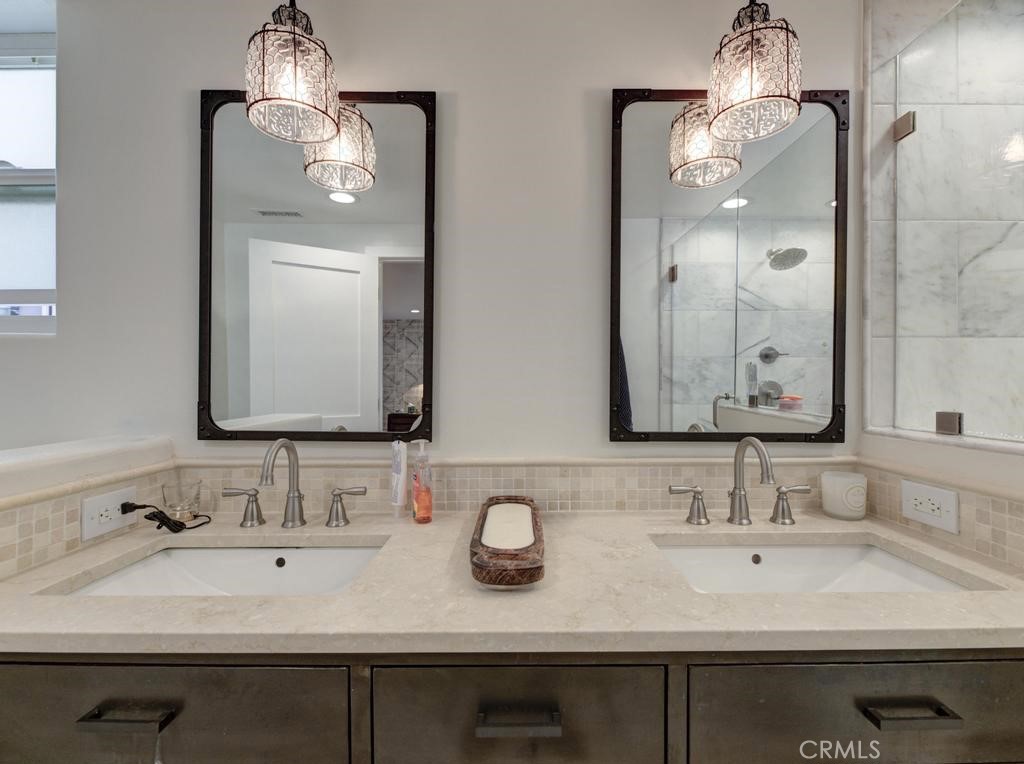 840 Loma Drive Unit: 4