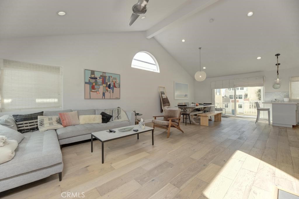 840 Loma Drive Unit: 4