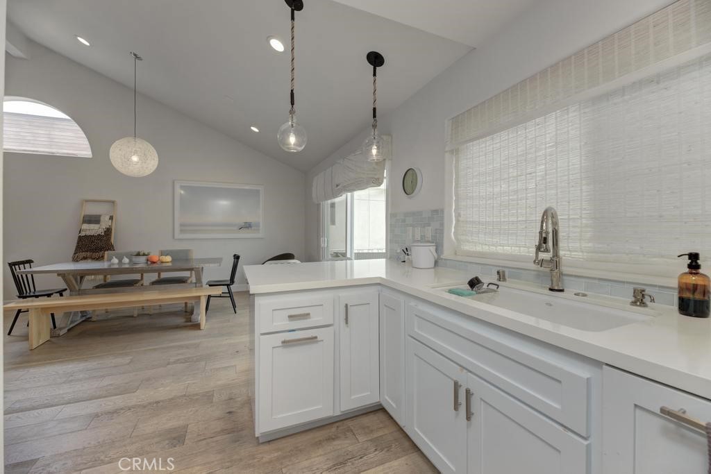 840 Loma Drive Unit: 4