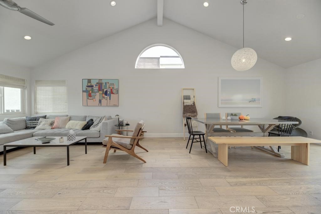 840 Loma Drive Unit: 4