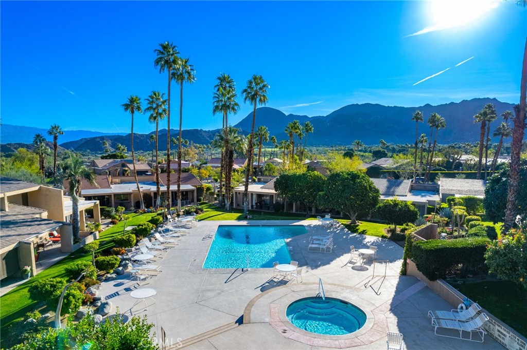 48895 Mariposa Drive