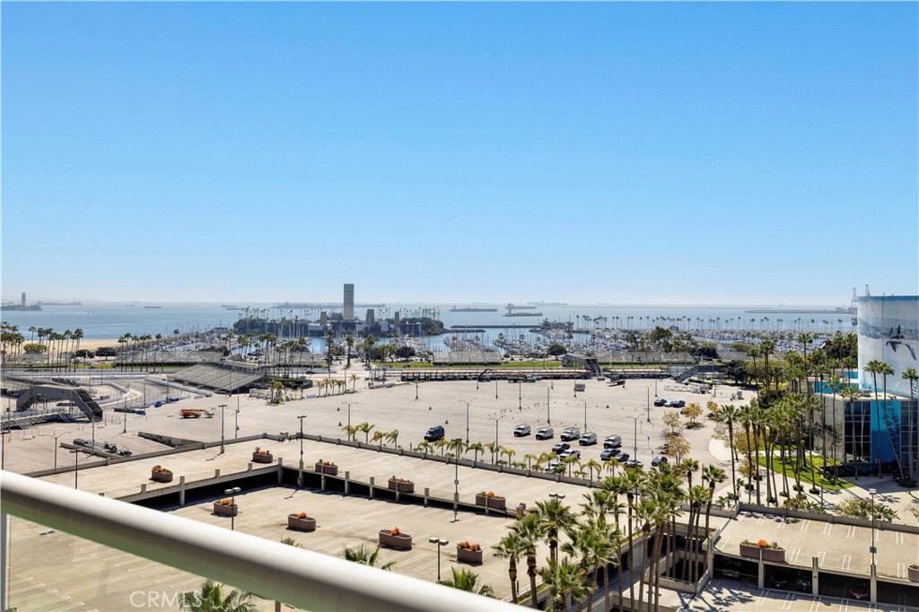 388 E Ocean Boulevard 903