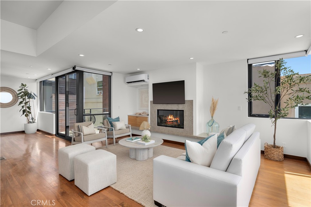 1308 Manhattan Avenue