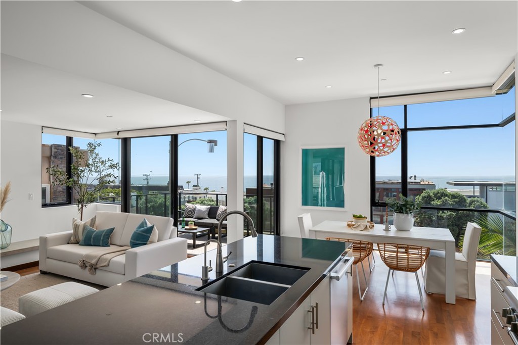 1308 Manhattan Avenue