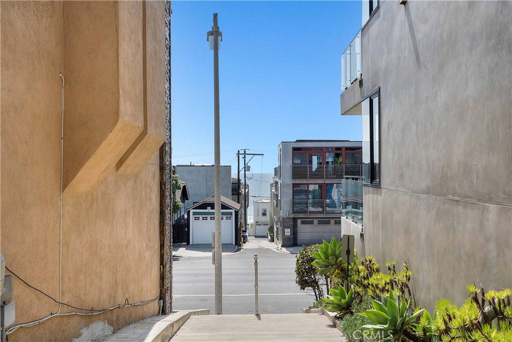 1308 Manhattan Avenue