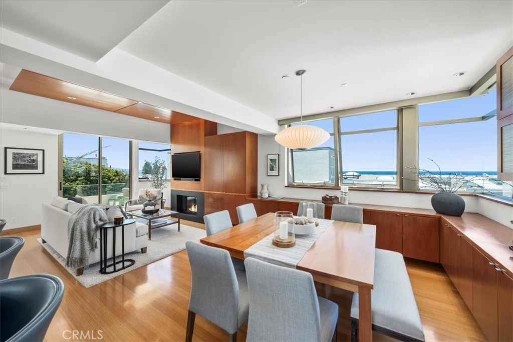 2301 Manhattan Avenue