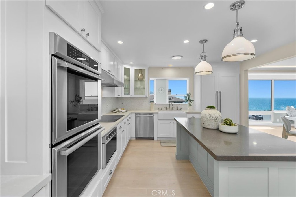 201 Calle Miramar 35