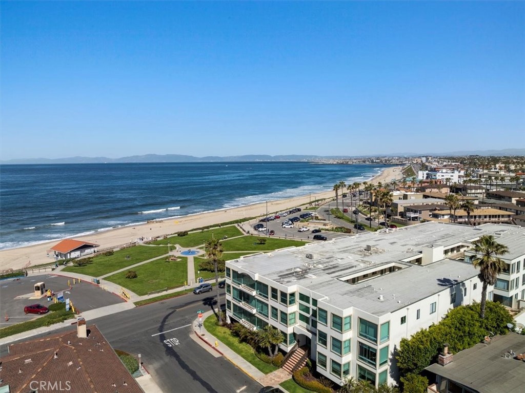 201 Calle Miramar 35