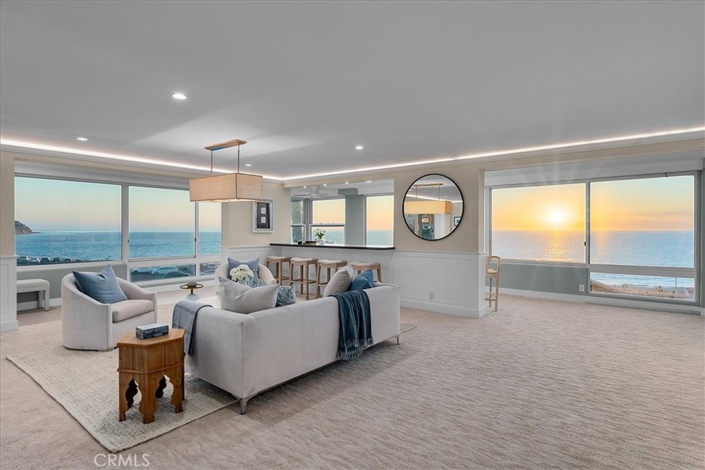 201 Calle Miramar 35