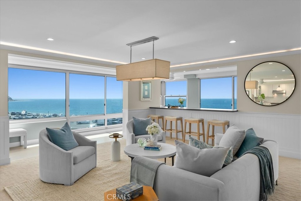 201 Calle Miramar 35