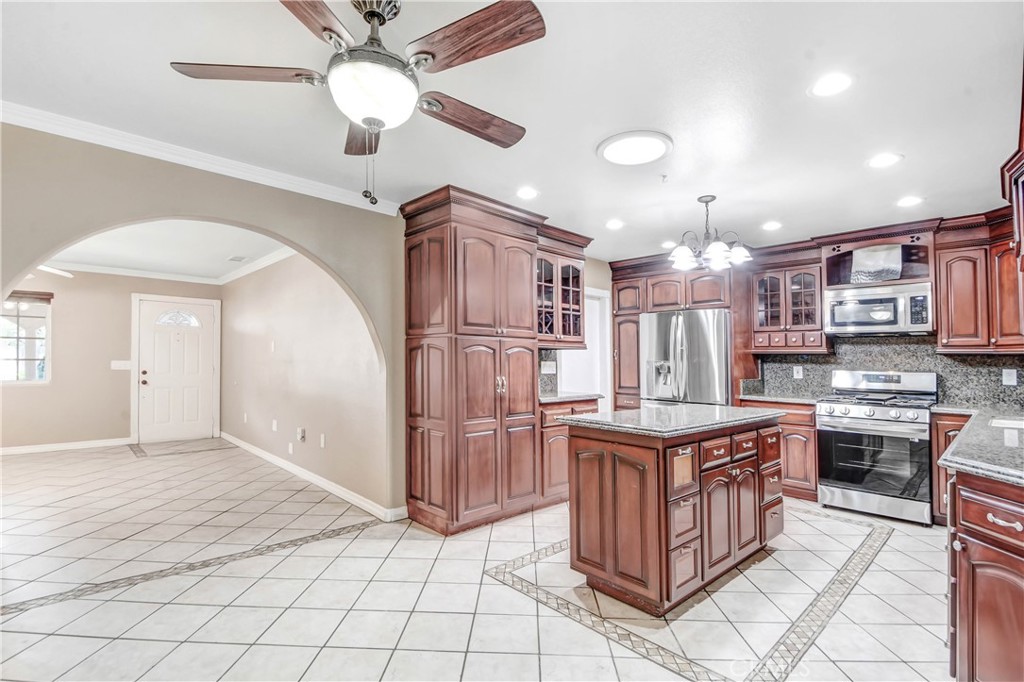 1363 Mckinley Avenue