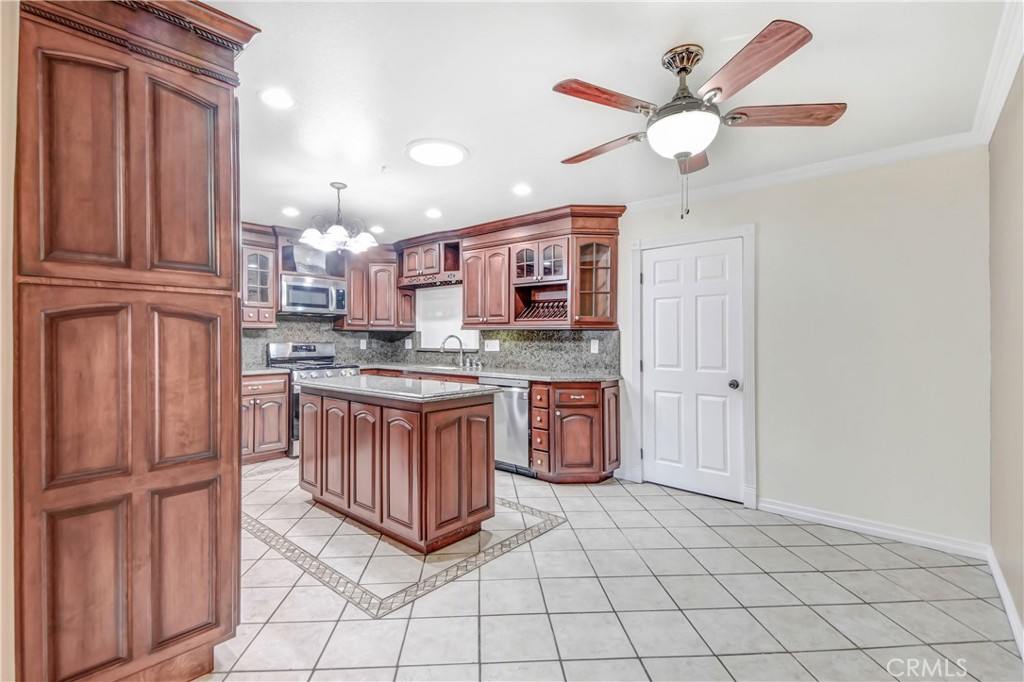 1363 Mckinley Avenue