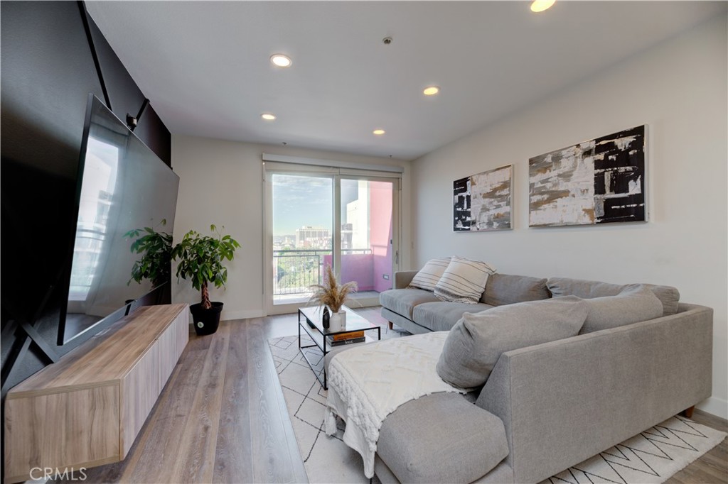 1234 Wilshire Boulevard 514