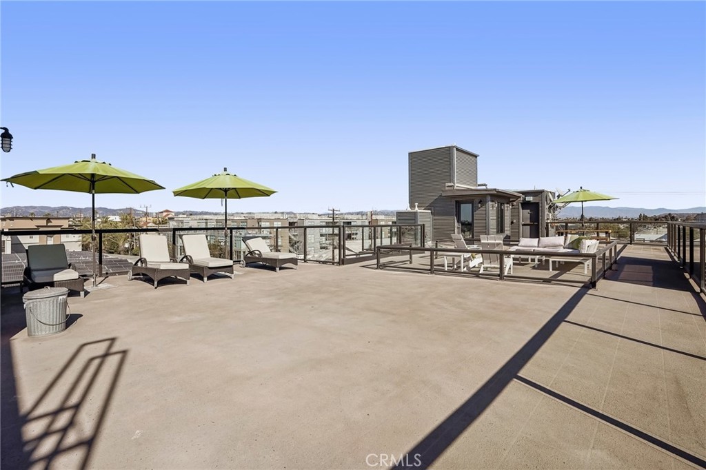 4115 Glencoe Avenue 308