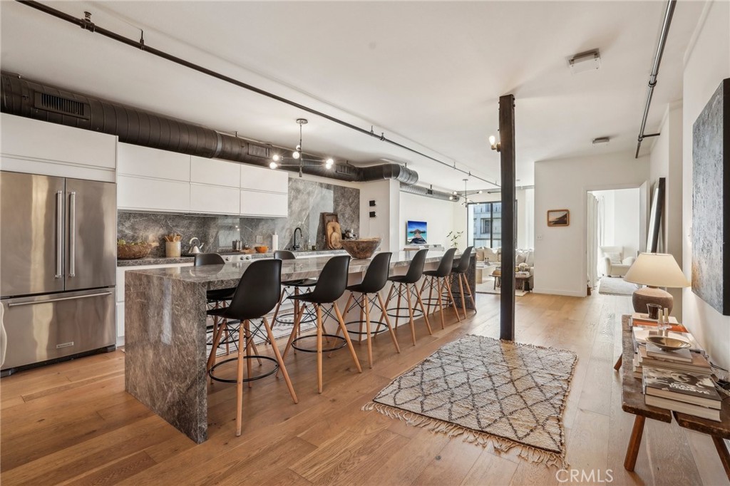 4115 Glencoe Avenue 308