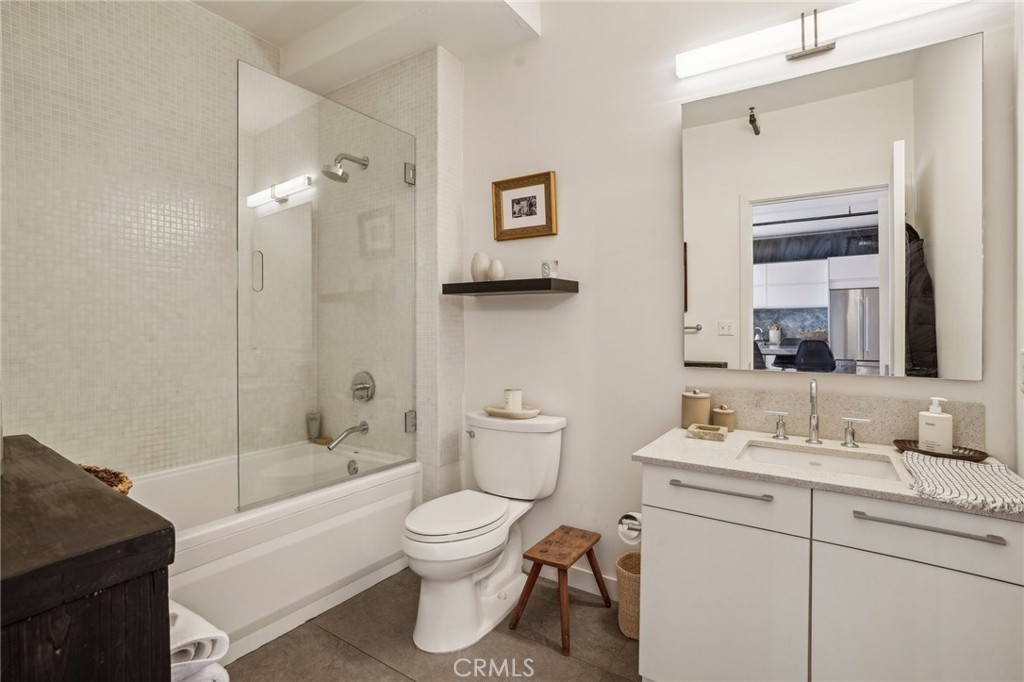 4115 Glencoe Avenue 308