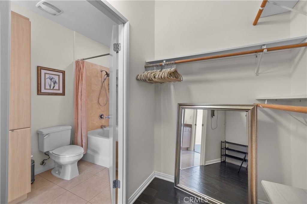 388 E Ocean Boulevard 903