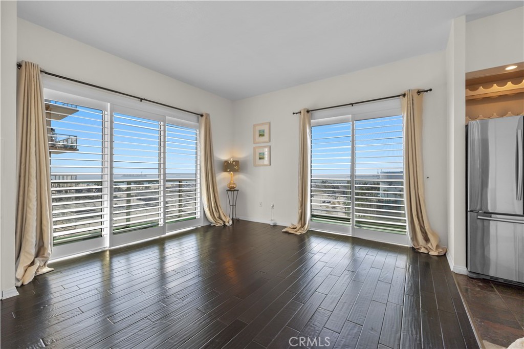 388 E Ocean Boulevard 903