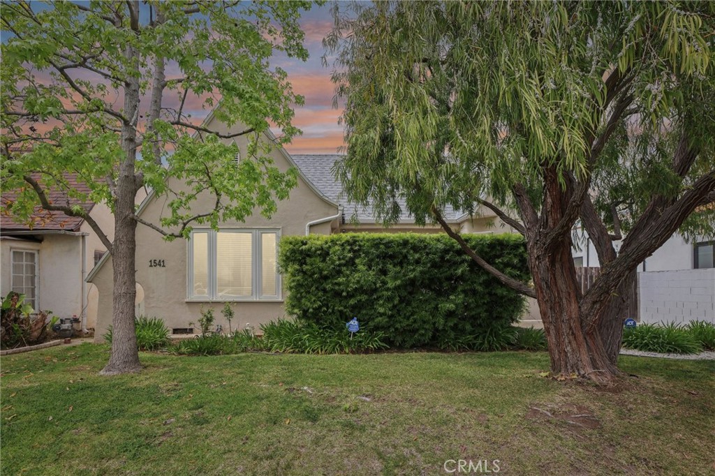 1541 Ellsmere