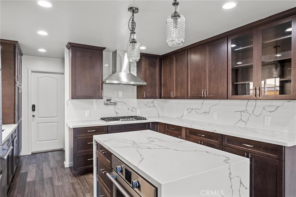 1716 Harriman Lane 1